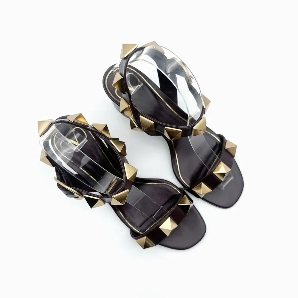 VALENTINO Brown Rockstud Heels Size 37 Sandal Leather Block Heel Ankle Strap